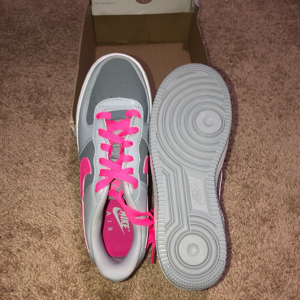 Nike Air Force 1 (GS)! - Picture 5 of 5